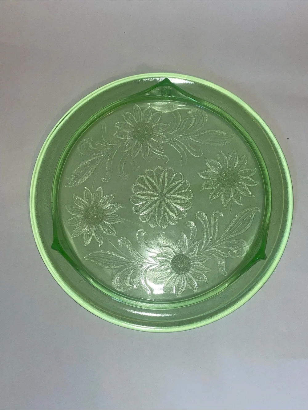 Vintage Jeannette Uranium Glass Cake Plate Sunflower Pattern Depression Glass